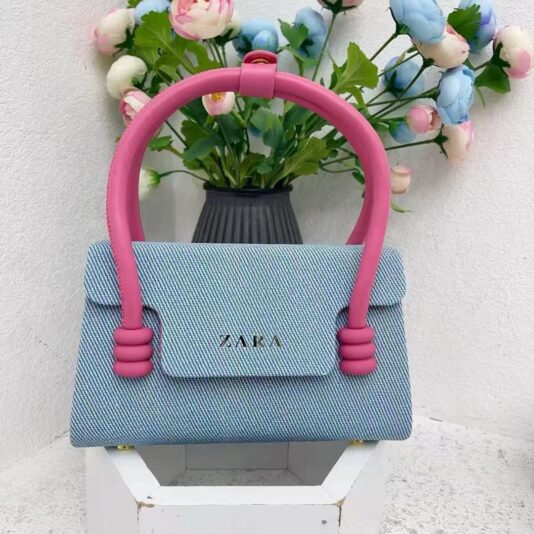 8ea9c348615c4674b96384375c576dc3