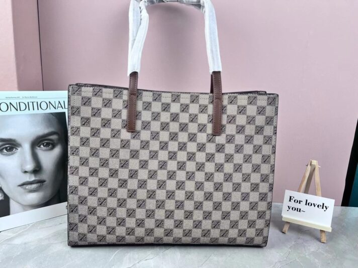 25dcb1945d4c4ccfa76347aaa300c12c